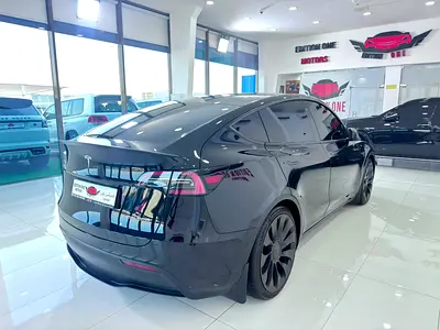 صورة 9 لـ 2022 Tesla MODEL Y