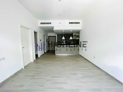 By Ellington | Spacious| Near Park and Exit| Ready