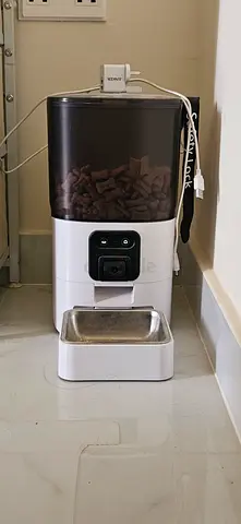 Automatic Smart Pet Feeder for Dry Food (Portion Control) - Good Condition