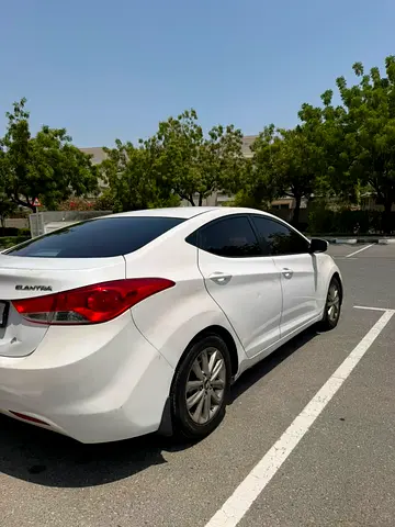 صورة 6 لـ 2013 Hyundai ELANTRA