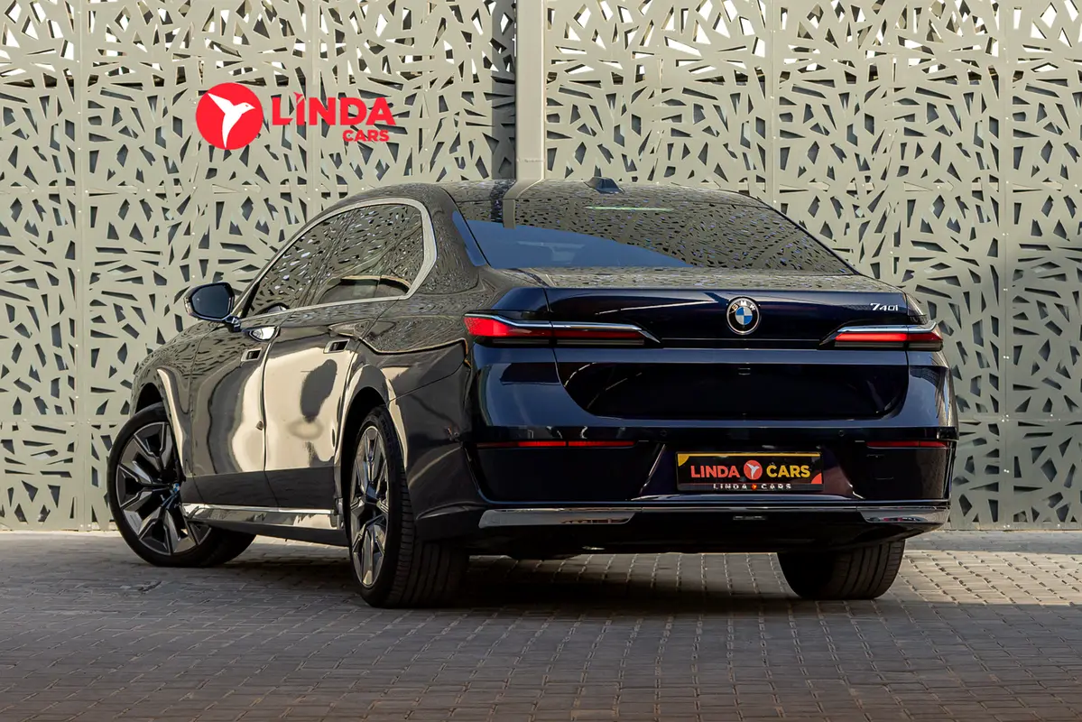 BMW 7-Series 2023