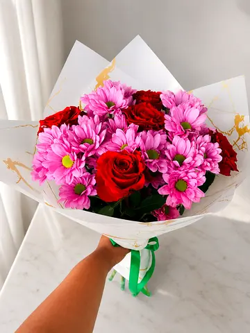 Crimson & Clover Romance
