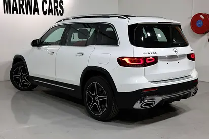 صورة مصغرة 4 لـ 2023 Mercedes-BENZ GLB