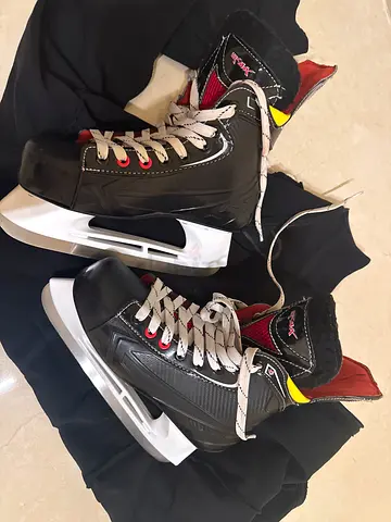 Ice skating hockey shoes size 40eu