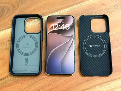 iPhone 15 Pro 256GB, with two cases