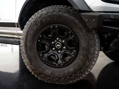 صورة 8 لـ 2023 FORD BRONCO