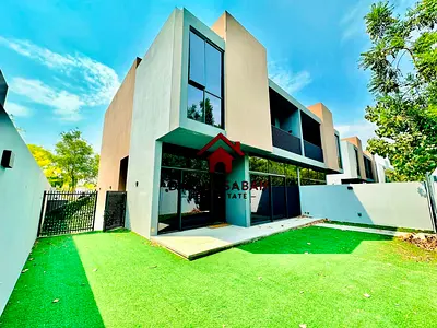 Elegant 4-Bedroom Townhouse with Private Garden | Kaya, Masaar ready to move