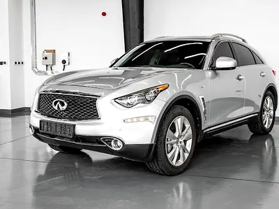 2018 Infiniti QX70 照片 3