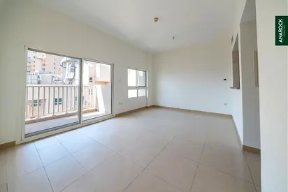 Spacious | Converted Layout | Mid Floor