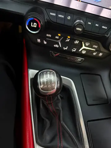 2015 Chevrolet CORVETTE thumbnail 20