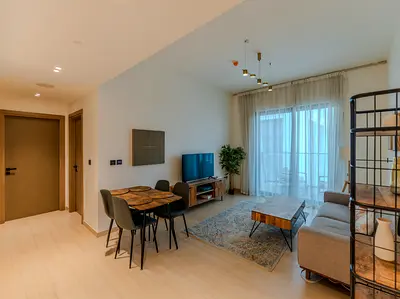 Fully Furnished | Vacant Soon | Community View