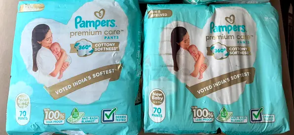 Pampers Premium Care diapers - Medium (sealed packs) - bulk set 2 packs newborn 1 medium 1 large