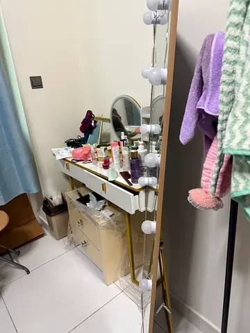 Mirror - Good Condition