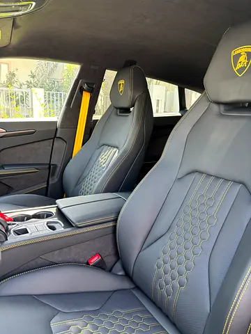 2025 Lamborghini URUS 缩略图 7