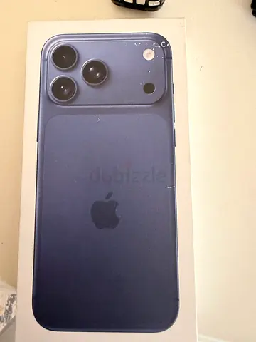 Apple iphone 17 Pro Max 256gb blue eSIM International version used in excellent conditions 4300 dhs