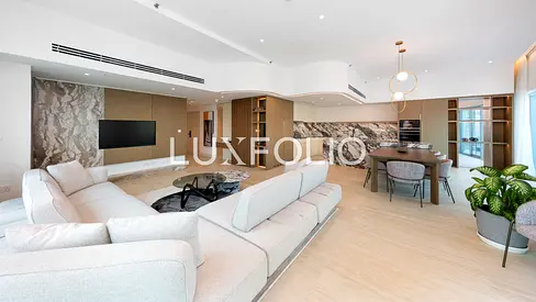 Penthouse | Fully Renovated | Marina View