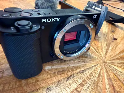 Sony ZV-e10