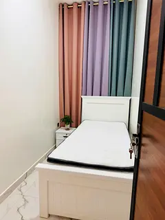 Room with partition