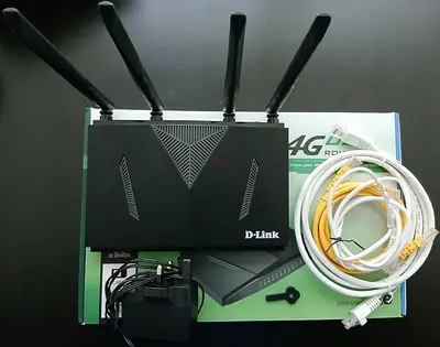 D-Link 4G LTE DWR-M960 Router with 4 External Antennas