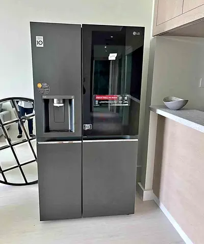 LG Side-by-Side Smart Refrigerator with InstaView Door (Dark Finish)