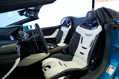 2021 Lamborghini HURACAN — миниатюра 11