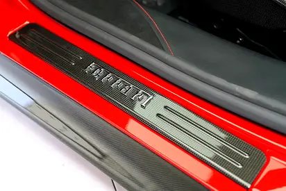 2021 Ferrari SF90 STRADALE — миниатюра 5