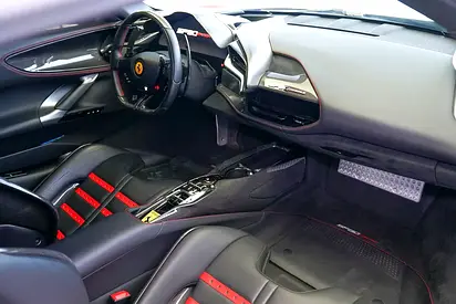 2021 Ferrari SF90 STRADALE — миниатюра 8