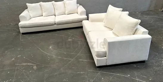 Excellent condition the one brand Kingston sofa set