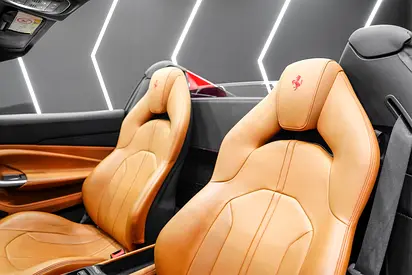 صورة 7 لـ 2021 Ferrari F8 SPIDER