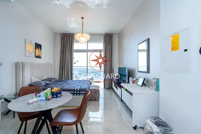 FURNISHED | READY TO MOVE | PRIME LOCATION