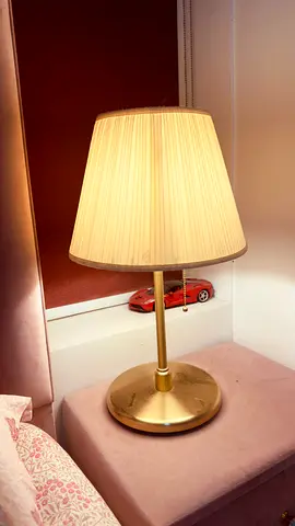 Table lamp