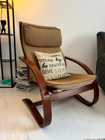 Comfortable Wooden Frame Lounge Chair with Cushion