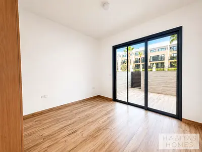 Ground Level | Pool Facing | Multiple Cheques