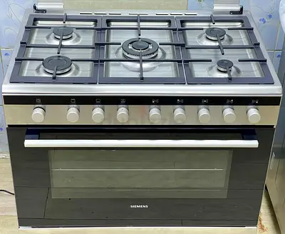 Siemens 5 Burner full gas cooking range size 90cm Exellent Condition