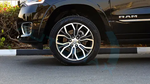 صورة مصغرة 20 لـ 2026 RAM 1500