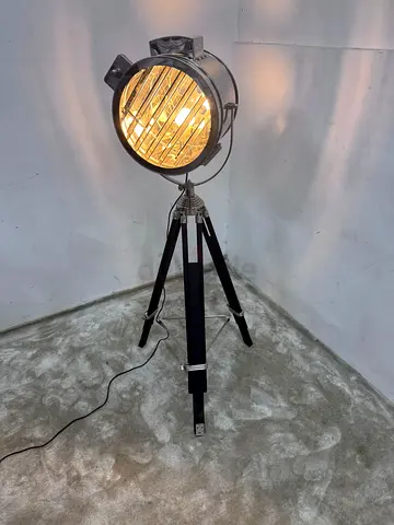 MID CENTURY TRIPOD Floor Lamp