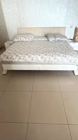 King bed frame