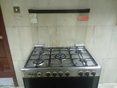 5 Burner gas range station
