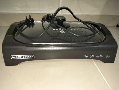 Black+Decker Electric Grill with Glass Lid - Used, Working