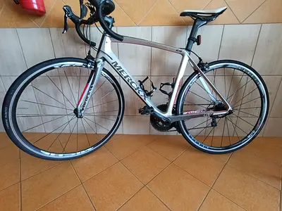 Eddy Merckx Mourenx 69 – Full Carbon Road Bike (Shimano 105) – Size [Insert Size]