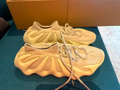 Adidas Yeezy 450 Cloud White Sneakers