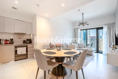 2 Bedrooms l Great Location l Fully Furnished