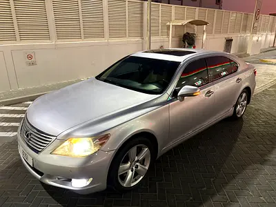 صورة 6 لـ 2010 Lexus LS-SERIES
