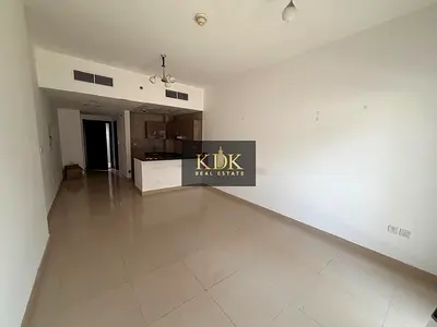 Open-Plan Studio | Balcony | Community View