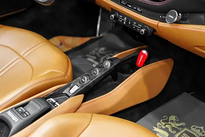 صورة 4 لـ 2021 Ferrari F8 SPIDER