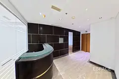 Vacant | High Floor| Prime Location