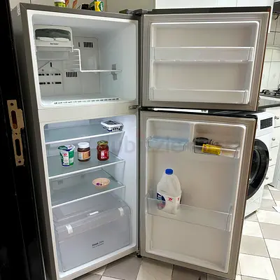 LG Top Freezer Refrigerator - 2 Door, Stainless Steel, Good Condition