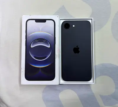 I Phone 16e 128GB