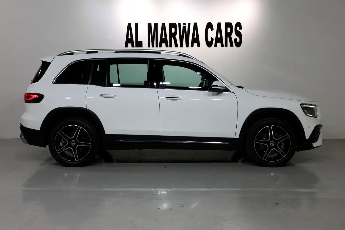 Mercedes-Benz GLB-Class 2023
