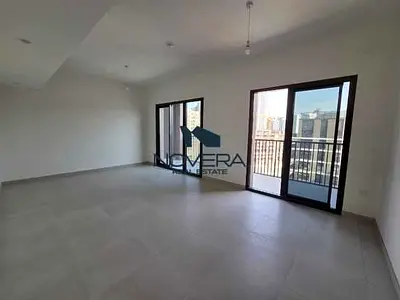 READY TO MOVE - DISTRESS DEAL - POOL VIEW